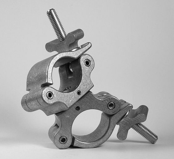 SCAFFOLDING SWIVEL CLAMP